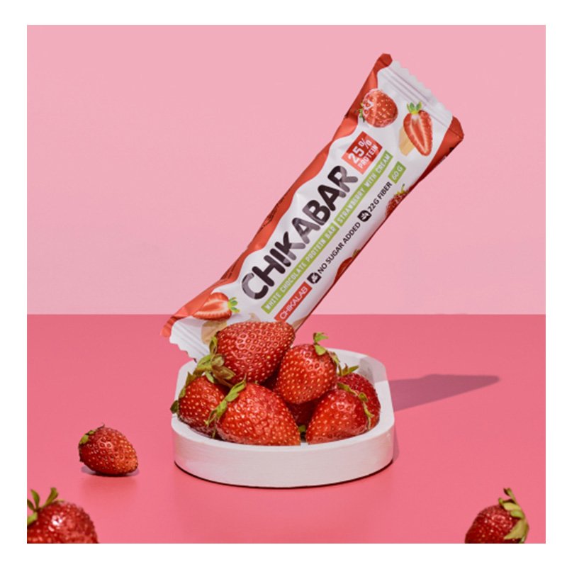 Chika Bar Protein Bar 60 G 12 Pcs in Box - Strawberries with Cream Best Price in Dubai